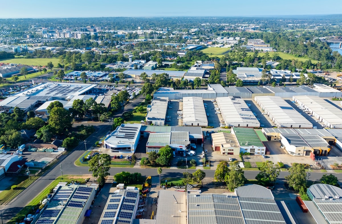 Rising vacancy and record-high incentives are reshaping leasing dynamics across Sydney’s industrial market, according to a new Q4 2025 report from Knight Frank.