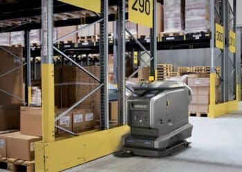 Kärcher’s KIRA range supports autonomous warehouse cleaning, improving hygiene consistency while reducing manual labour demands.